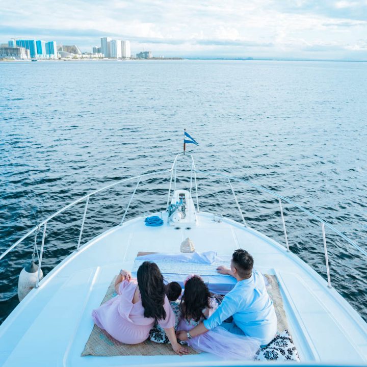 yacht cruise manila bay